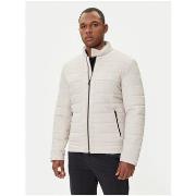 Toppatakki Guess  M4YL16 WFHD0  EU M