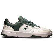 Kengät On  The Roger Clubhouse  44