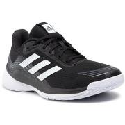 Kengät adidas  Novaflight Primegreen  40