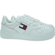 Kengät Tommy Hilfiger  EN0EN01881YBR  37