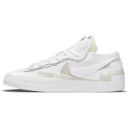 Tennarit Nike  Blazer Low Sacai White Patent  38