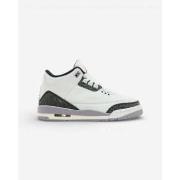 Kengät Nike  Jordan 3 Retro Cement Grey (GS)  37 1/2