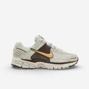 Kengät Nike  Zoom Vomero 5 Light Bone Ironstone (Women's)  35 1/2