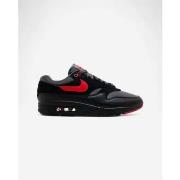 Kengät Nike  Air Max 1 Essential Blach University Red  42