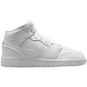 Tennarit Nike  Jordan 1 Mid Triple White (2023) (GS)  36