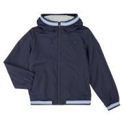 Pusakka Guess  MATT  8 ans