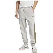 Jogging housut / Ulkoiluvaattee adidas  Pantalon  Seasonal Essentials ...
