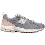 Kävelykengät New Balance  M1906FA  42
