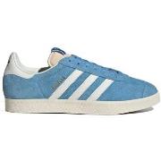 Kengät adidas  Gazelle Bold  39 1/3