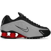 Kengät Nike  Shox R4  44