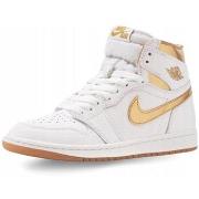 Kengät Nike  Air Jordan 1 Retro Hi  43