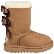 Lastenkengät UGG  Bottes  Bailey Bow II en daim marron  22