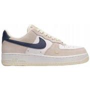 Kengät Nike  Air Force 1 '07  40