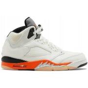 Kengät Nike  Jordan 5 Retro Shattered Backboard  42