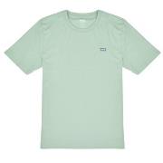 Lyhythihainen t-paita Levis  BATWING CHEST HIT  10 vuotta