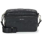 Olkalaukut Calvin Klein Jeans  EMBLEM AOP EMBOSS CAMERA BAG  Yksi Koko