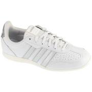 Kengät adidas  HQ7386  36