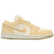Kengät Nike  Air Jordan 1 Low Se Team W  37 1/2