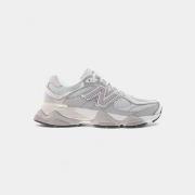 Kengät New Balance  9060 Raincloud Truffle Salt  40 1/2
