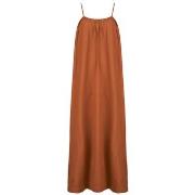 Pitkä mekko Vila  VIPRISILLA SINGLET LONG DRESS  DE 32