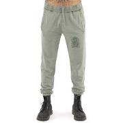 Jogging housut / Ulkoiluvaattee Leone 1947  Man Sweatpants Treatments ...