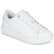Kengät Tommy Hilfiger  LEATHER TOMMY HILFIGER CUPSOLE  40