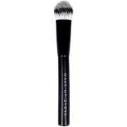 Make Up Store Brush Contouring #405