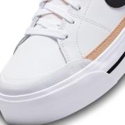 Nike Sportswear Matalavartiset tennarit 'COURT LEGACY LIFT'  beige / m...