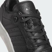 ADIDAS ORIGINALS Matalavartiset tennarit 'Rivalry Lux'  musta