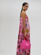 Lola Casademunt Mekko  roosa