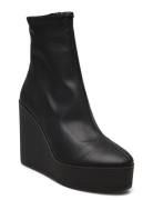 Jassy Bootie Black Steve Madden