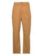 D1. Pleated Chinos Yellow GANT