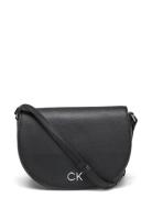 Ck Daily Saddle Bag Pebble Black Calvin Klein