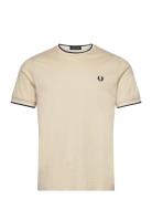 Twin Tipped T-Shirt Beige Fred Perry