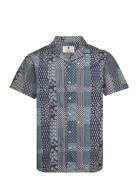 Akleo S/S Poplin Aop Blue Anerkjendt