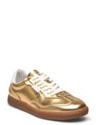 Emporia Sneaker Gold Steve Madden