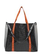 Laundrette Alba Bag Black Mads Nørgaard