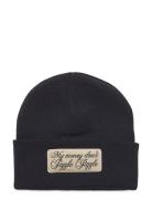 Jiggle Jiggle Beanie Black Pica Pica