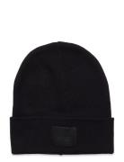 Low Beanie Black Tretorn