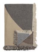 Tasja Throw Grey Bloomingville