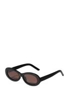 Alexandria Sunglasses Black Black Pilgrim
