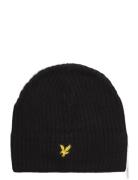 Knitted Ribbed Beanie Black Lyle & Scott