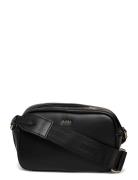 Sandy Crossbody Black BOSS