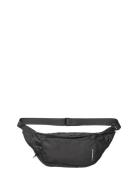 Tian Coco Bum Bag Black Mads Nørgaard