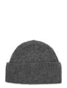 Linnea Beanie Grey Makia