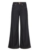 Canyon Navy Wrangler