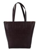 Piemonte Shopper Leslie Brown Adax