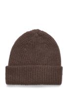 Adalyn Beanie Brown Balmuir
