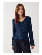 Lucille Top Navy Noella