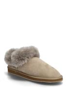 Alaska Outdoor Beige Shepherd